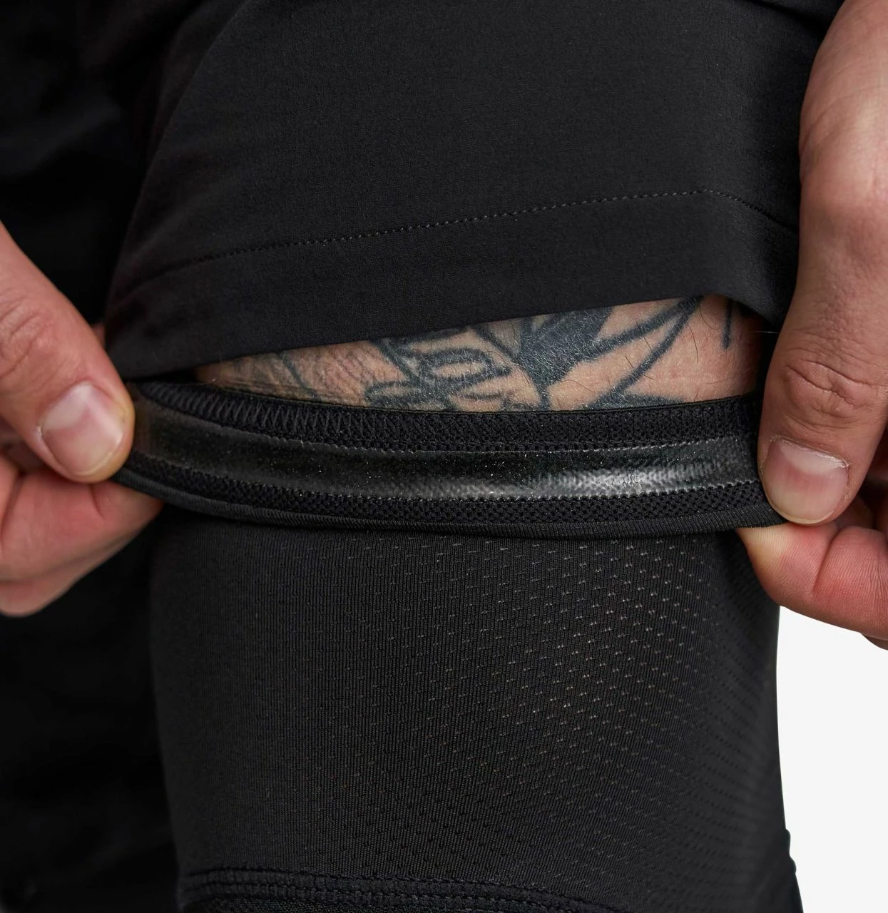 Charge Knee 2 Charge Knee – Bild 2